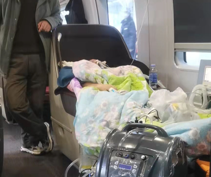 和布克赛尔高铁转运